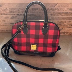 Matching Dooney and Bourke red plaid purse and wallet. MAKE ME AN OFFER ❤️❤️❤️